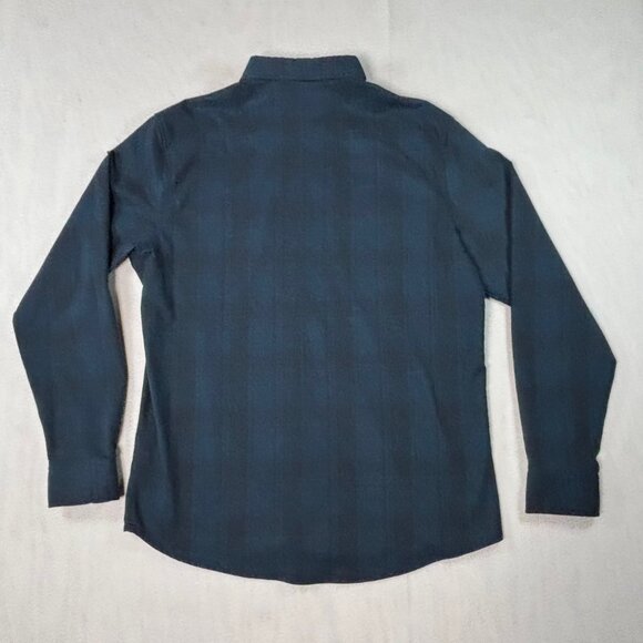 Poncho Flannel Shirt XL Slim Fit Blue Plaid Long Sleeve Button Up Fishing Casual - Picture 7 of 9